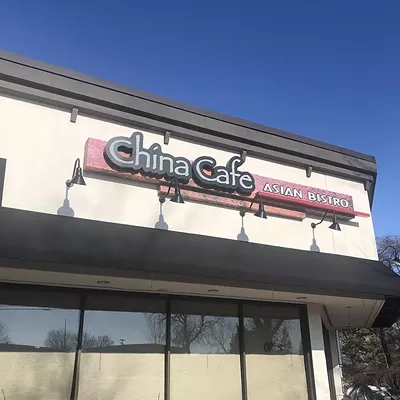 Novi’s China Café.