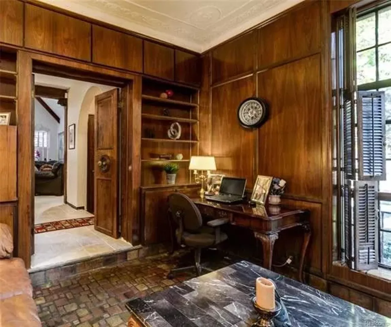 19681 Shrewsbury Rd, Detroit, $385,000