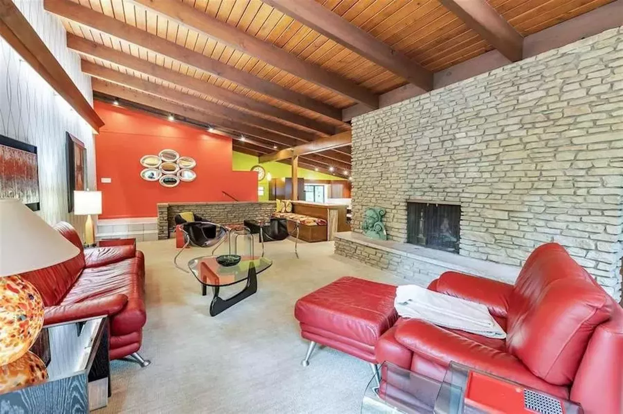 This $319k Michigan mid-century modern cutie puts the 'fun' in functionality
