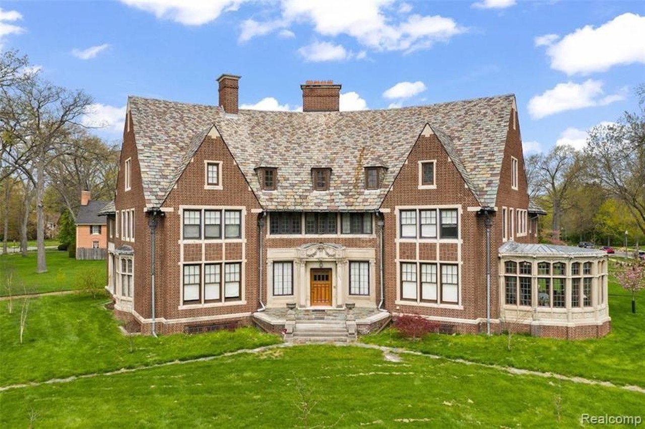This $1.85 million Alvin E. Harley-designed mansion in Detroit's Palmer Woods has a ballroom