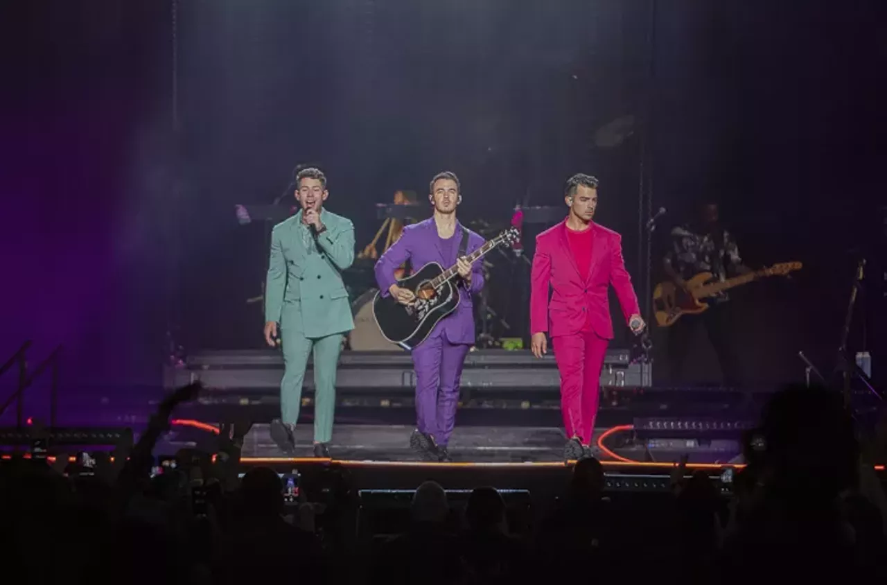 Here's what the Jonas Brothers looked like at Little Caesars Arena
