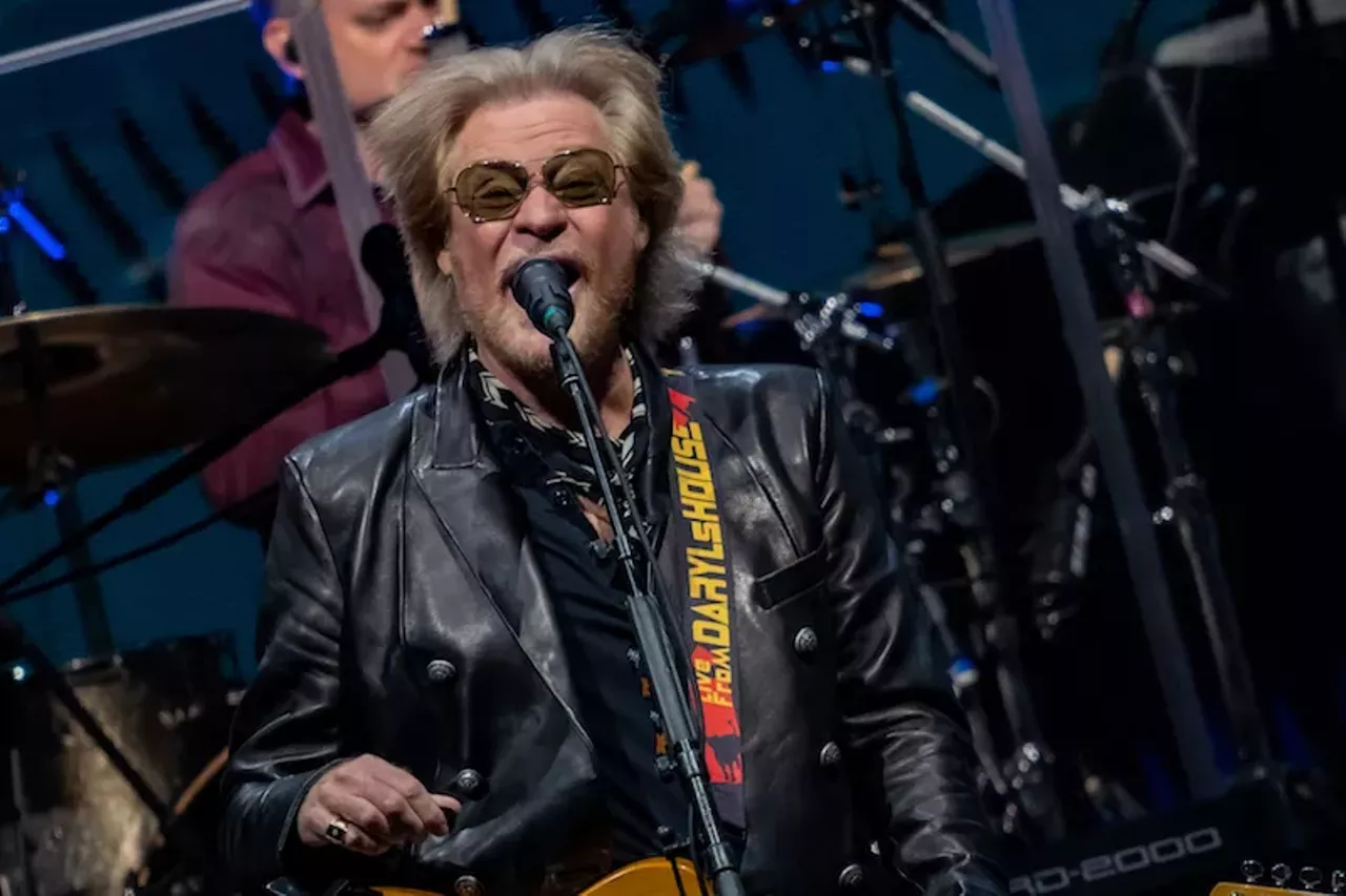 Everything we saw at the Hall & Oates show at Michigan Lottery Amphitheatre at Freedom Hill