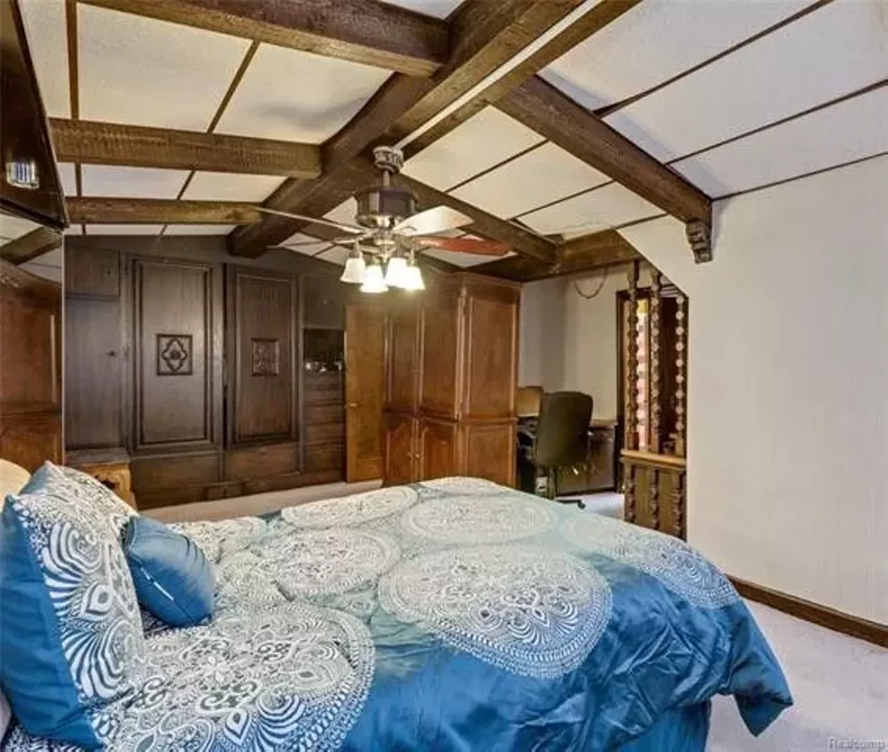 19681 Shrewsbury Rd, Detroit, $385,000