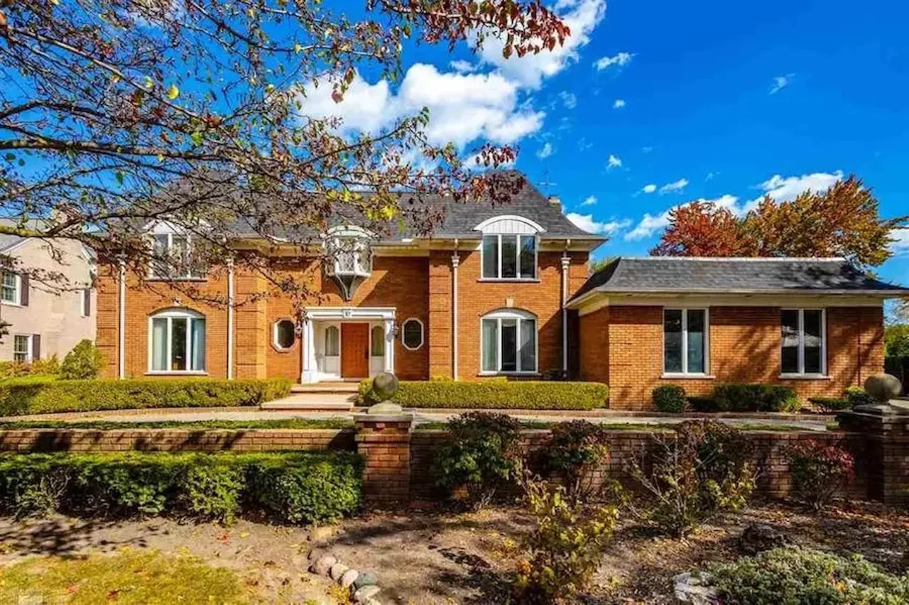 This custom $849k house in Grosse Pointe is a time capsule of 1976 &#151;&nbsp;let's take a tour