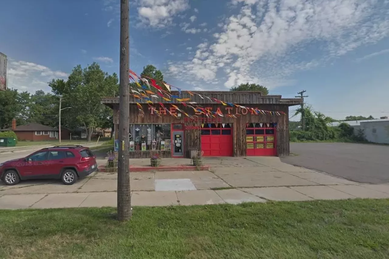 These oldschool head shops in the Detroit area keep things groovy