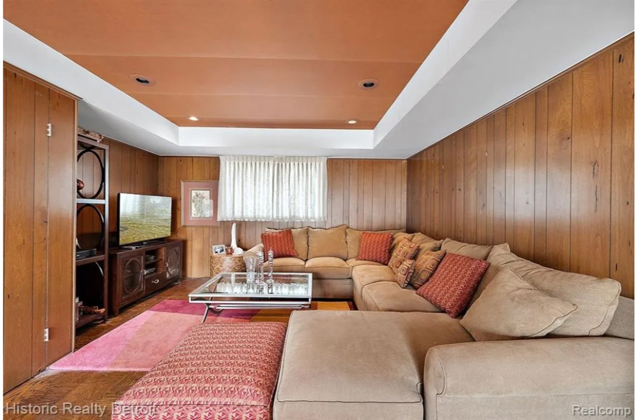 This Southfield mid-century modern house is a blast from the past [PHOTOS]