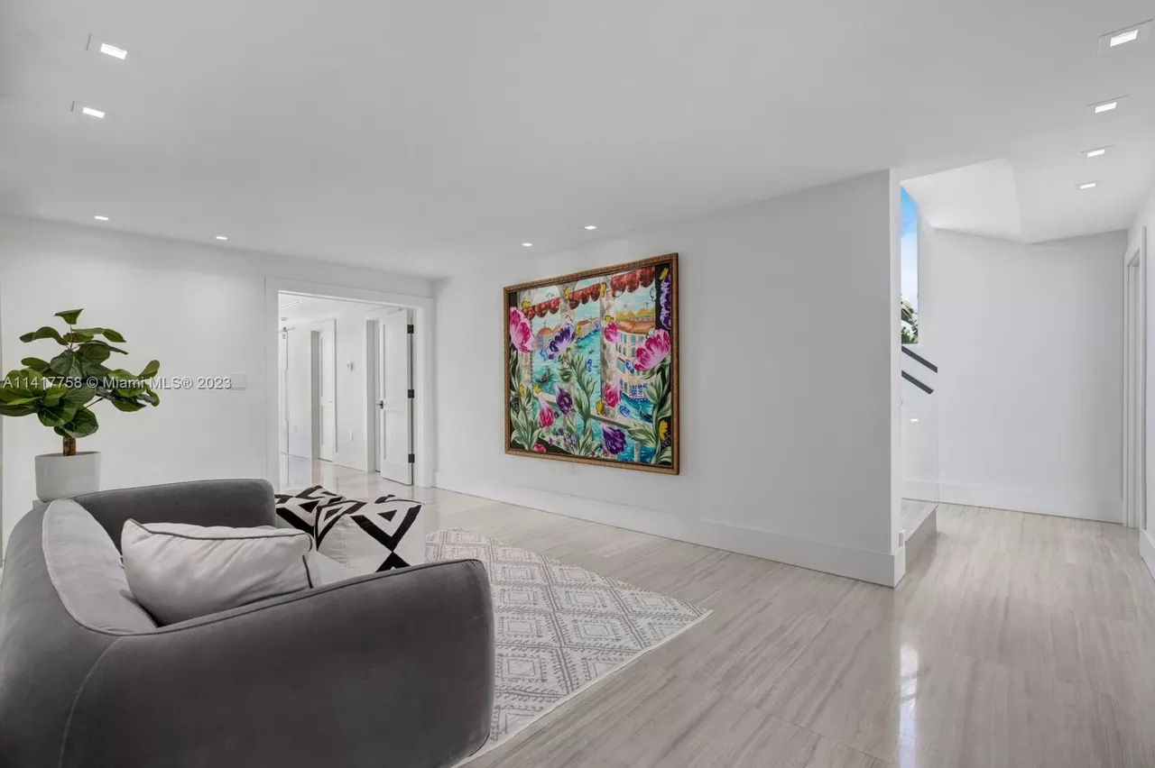 Former Michigan basketball player’s former Miami Beach mansion is up