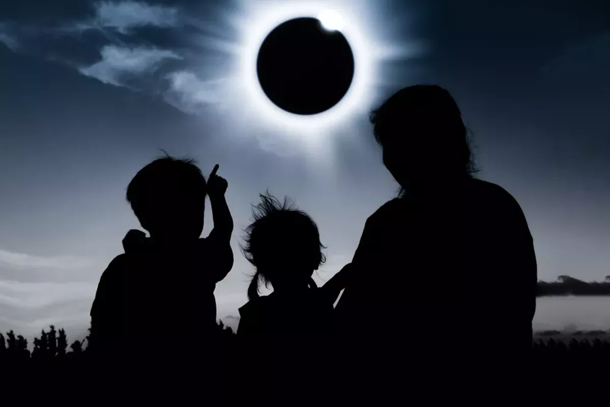 Image: University of Toledo hosting a free total solar eclipse viewing party