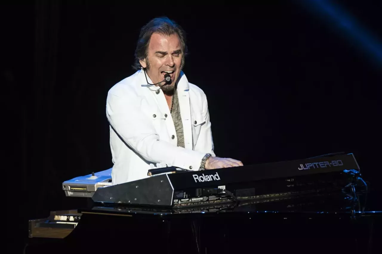 Image: We never stopped believing: Journey and the Doobie Brothers at DTE