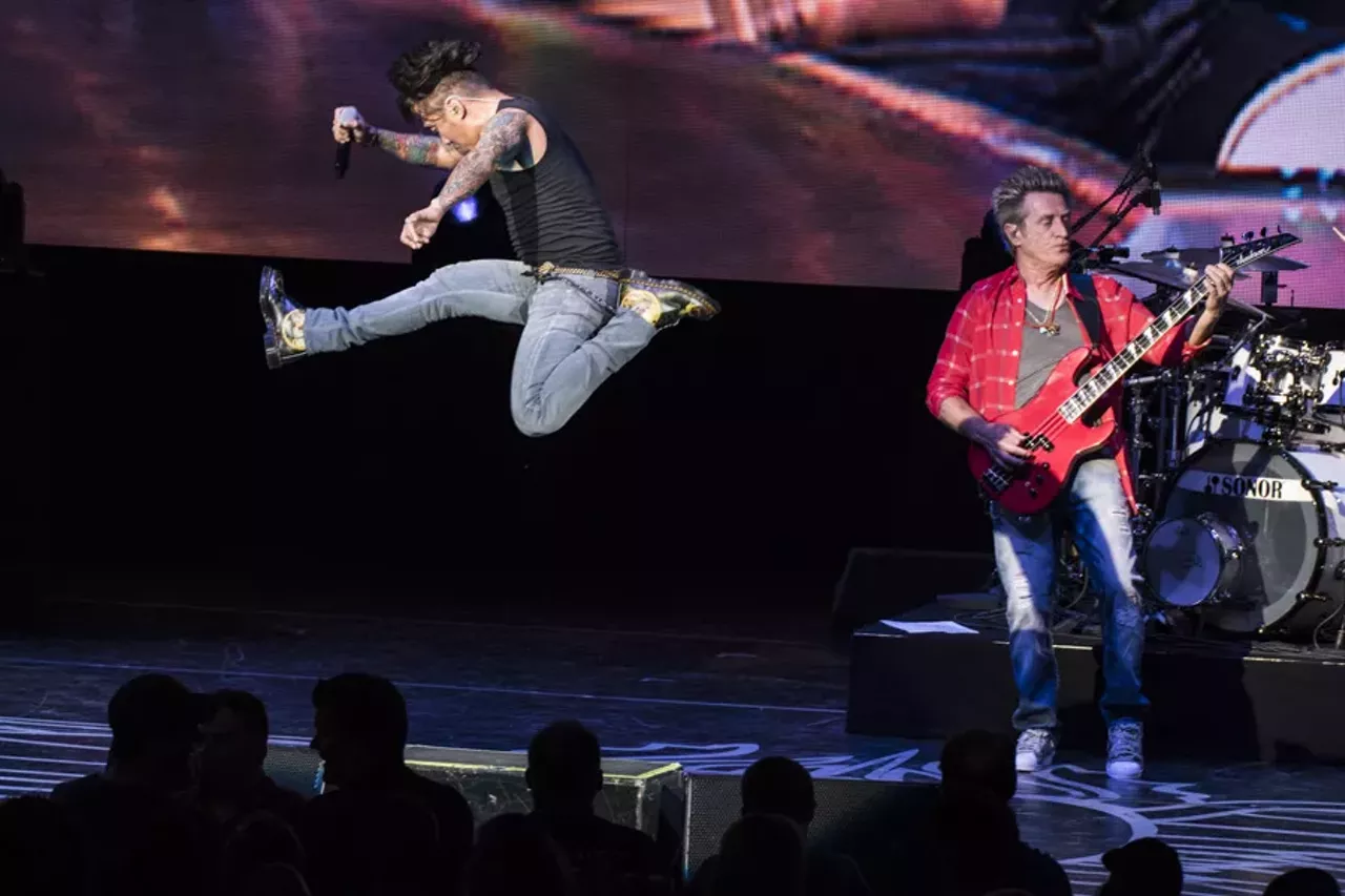 Image: We never stopped believing: Journey and the Doobie Brothers at DTE