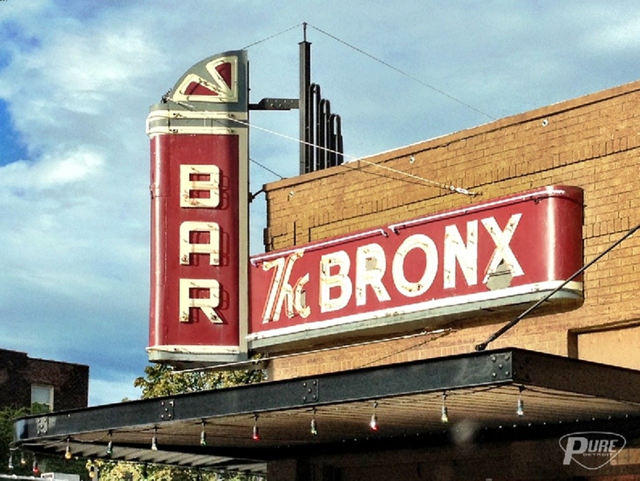 The Bronx
4476 Second Ave., Detroit
313-832-8464
Bronx Bar
