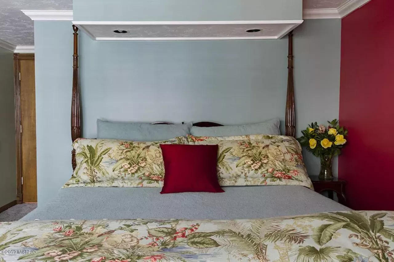 Image: You can buy an entire lakeside bed and breakfast near Saugatuck for $1.9 million