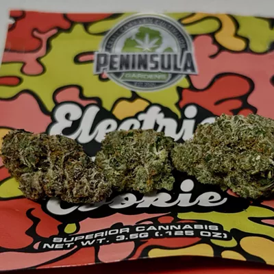 For concerts, outdoor movies, and social nights: Electric Peanut Butter Cookie by Peninsula Gardens is a balanced hybrid with a citrusy, nutty, and floral aroma. The high is upbeat, euphoric, and cerebral. More than most strains I’ve tried, this heightens my senses, making concerts and social gatherings more vibrant and captivating. It’s perfect for staying present without zoning out.